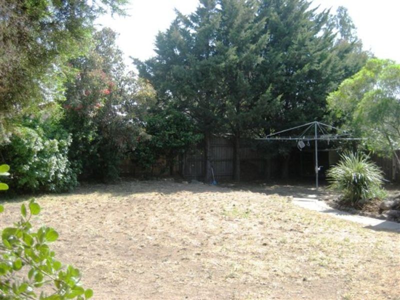 14 Fraser Court, Sunbury VIC 3429