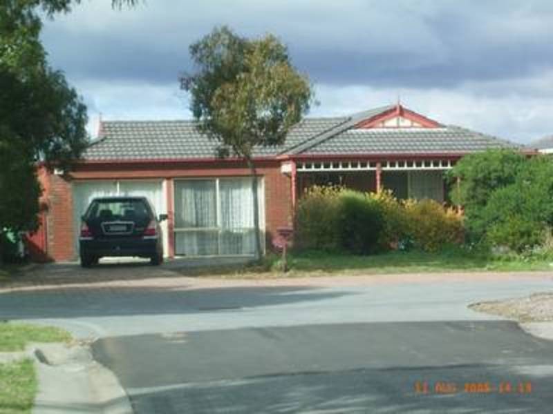 26 Scotch Court, Sunbury VIC 3429