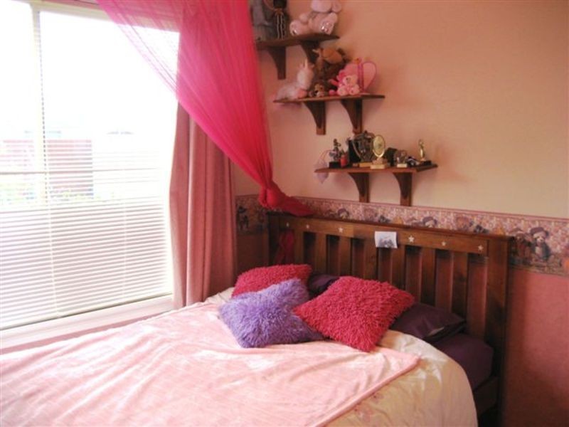 36 Charter Road East Street, Sunbury VIC 3429