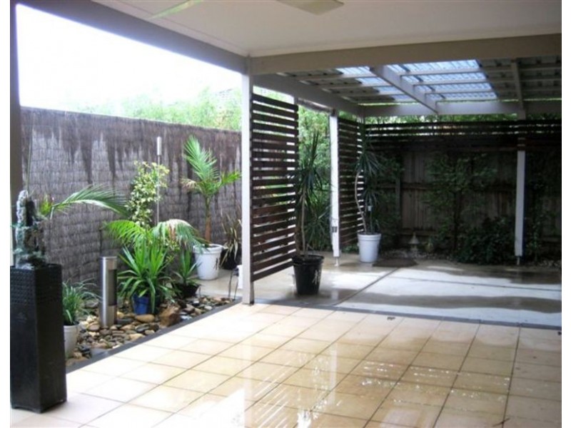 64 Charter Road West Street, Sunbury VIC 3429