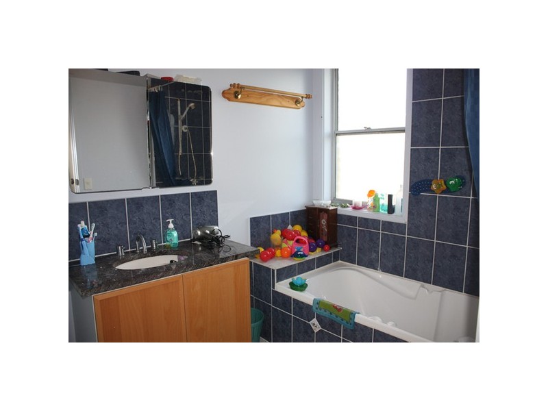 27 Menzies Drive, Sunbury VIC 3429