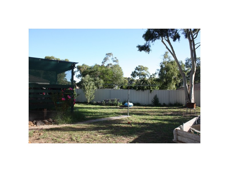 27 Menzies Drive, Sunbury VIC 3429