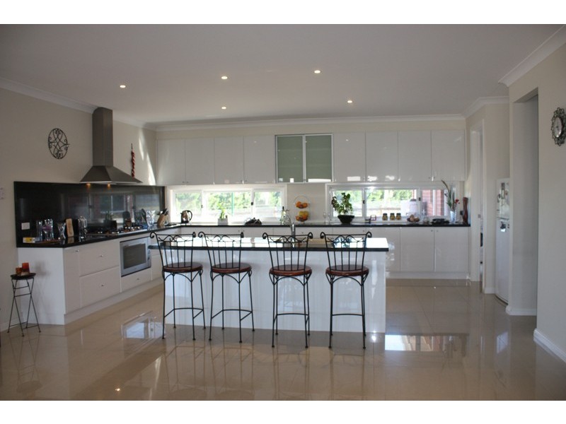 14 Sauvignon Court, Sunbury VIC 3429