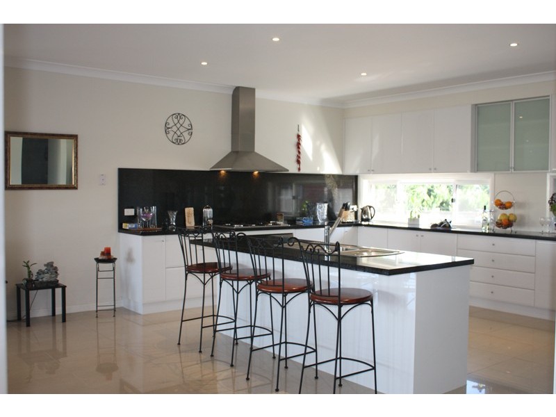 14 Sauvignon Court, Sunbury VIC 3429