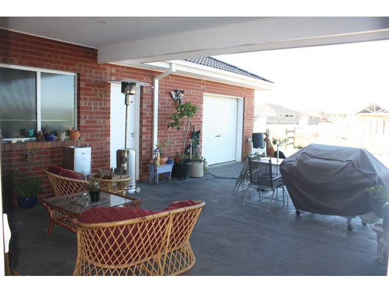 14 Sauvignon Court, Sunbury VIC 3429