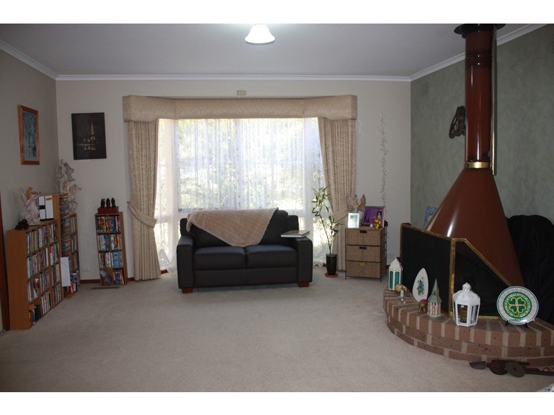 36 McEwen Drive, Sunbury VIC 3429