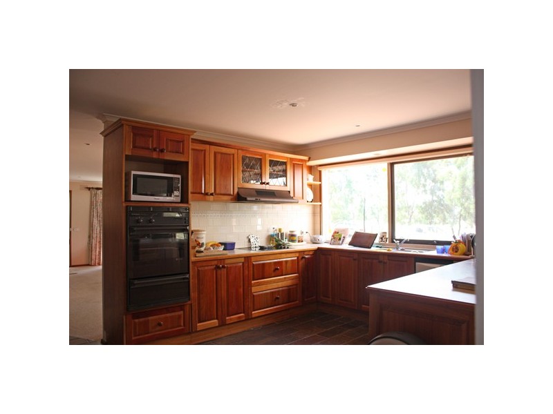 190 Palmers Road, Sunbury VIC 3429