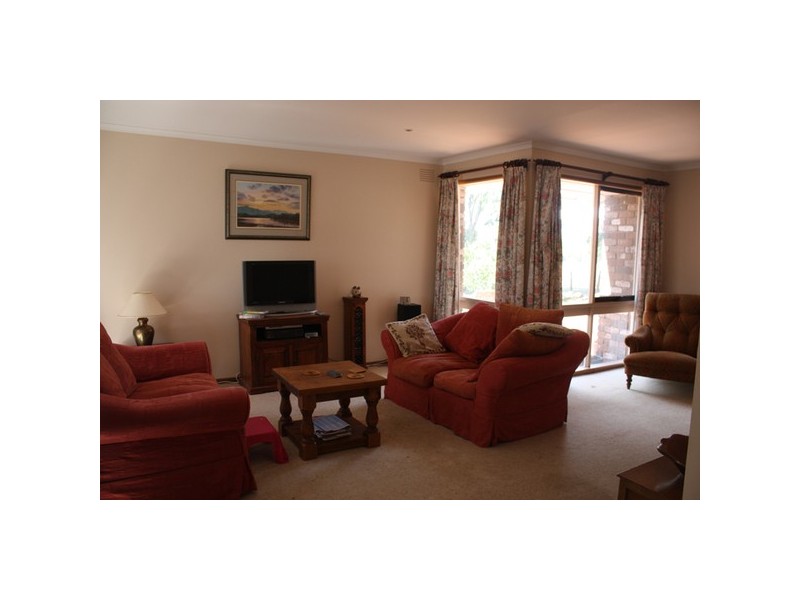 190 Palmers Road, Sunbury VIC 3429