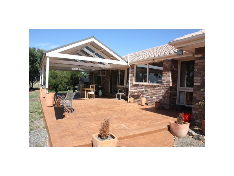 190 Palmers Road, Sunbury VIC 3429