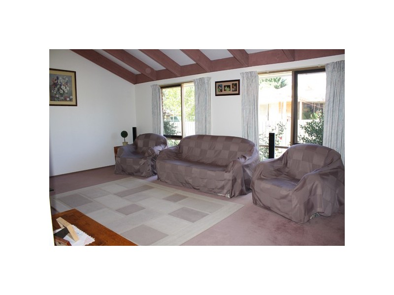 183 Elizabeth Drive, Sunbury VIC 3429