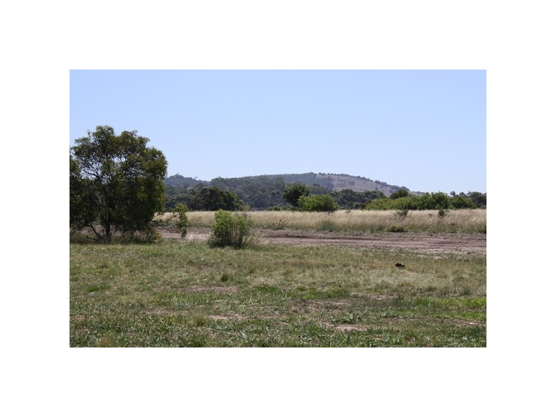 183 Elizabeth Drive, Sunbury VIC 3429