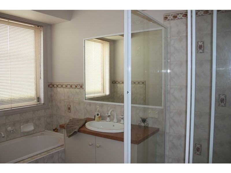 13 Magdalene Court, Sunbury VIC 3429