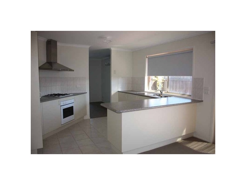 15 Fremantle Road, Sunbury VIC 3429