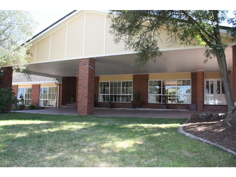 39 Hillview Rise, Gisborne South VIC 3437