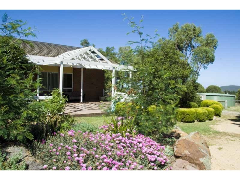 39 Hillview Rise, Gisborne South VIC 3437