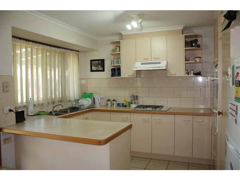 3 Olive Grove, Sunbury VIC 3429