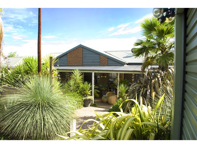 9 Carinya Drive, Gisborne VIC 3437