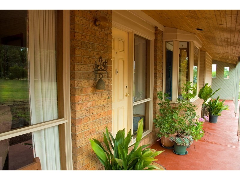 31 Heather Road, Gisborne VIC 3437