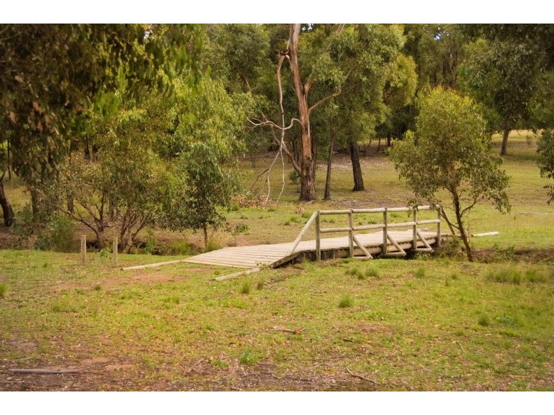 31 Heather Road, Gisborne VIC 3437