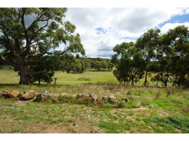 31 Heather Road, Gisborne VIC 3437