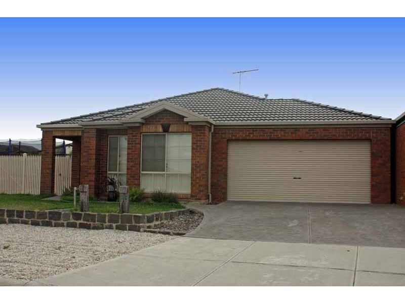 7 Yallop Crescent, Sunbury VIC 3429