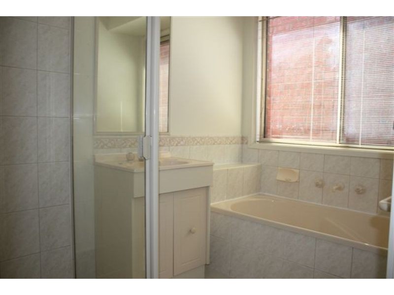 15 Fremantle Road, Sunbury VIC 3429