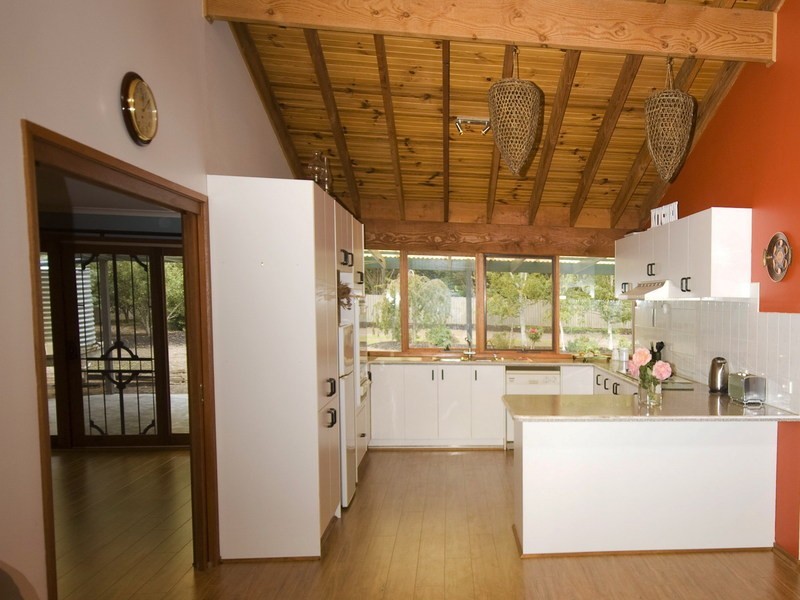 13 Chessy Park Drive, Gisborne VIC 3437