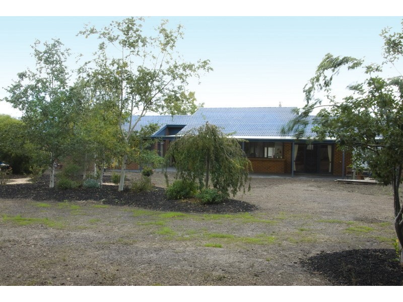 13 Chessy Park Drive, Gisborne VIC 3437