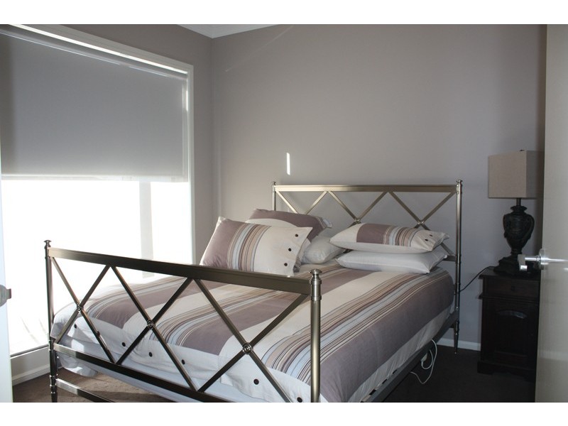 24 Nottinghill Rise, Sunbury VIC 3429