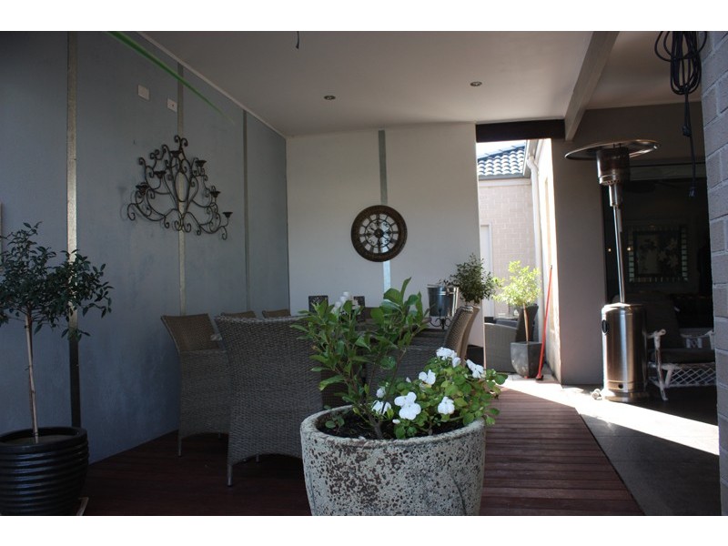 24 Nottinghill Rise, Sunbury VIC 3429