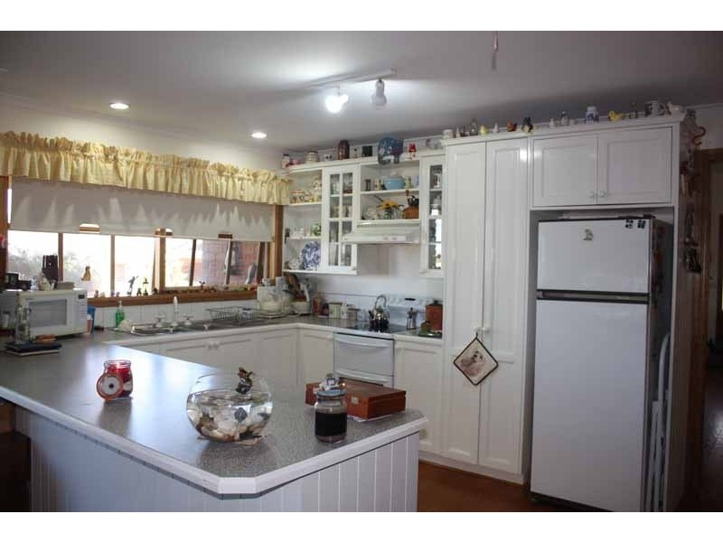 4 Tanner Place, Sunbury VIC 3429