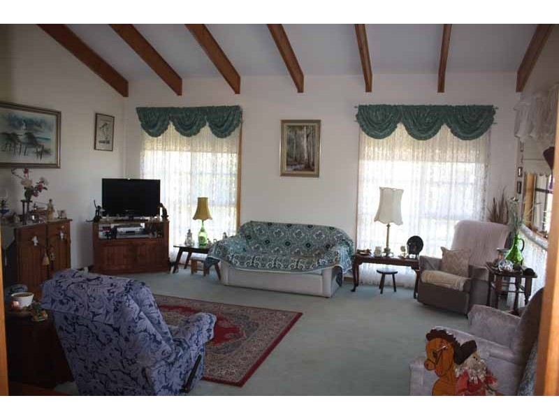 4 Tanner Place, Sunbury VIC 3429