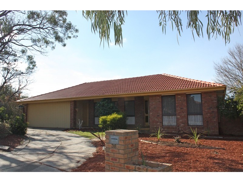 38 McEwen Drive, Sunbury VIC 3429