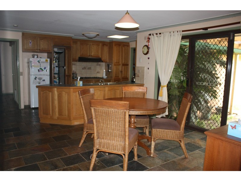 38 McEwen Drive, Sunbury VIC 3429