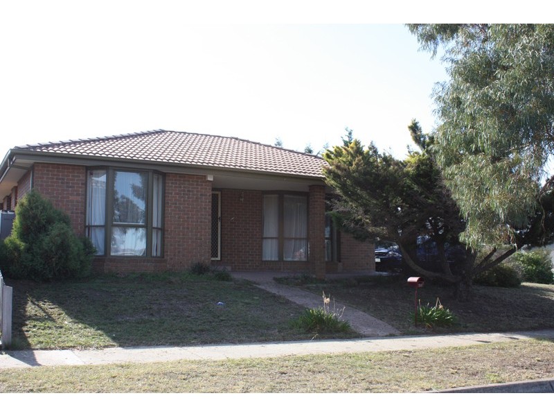 30 Keith Avenue, Sunbury VIC 3429