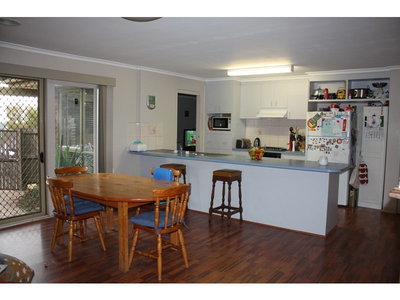 30 Keith Avenue, Sunbury VIC 3429