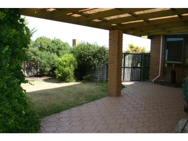 30 Keith Avenue, Sunbury VIC 3429