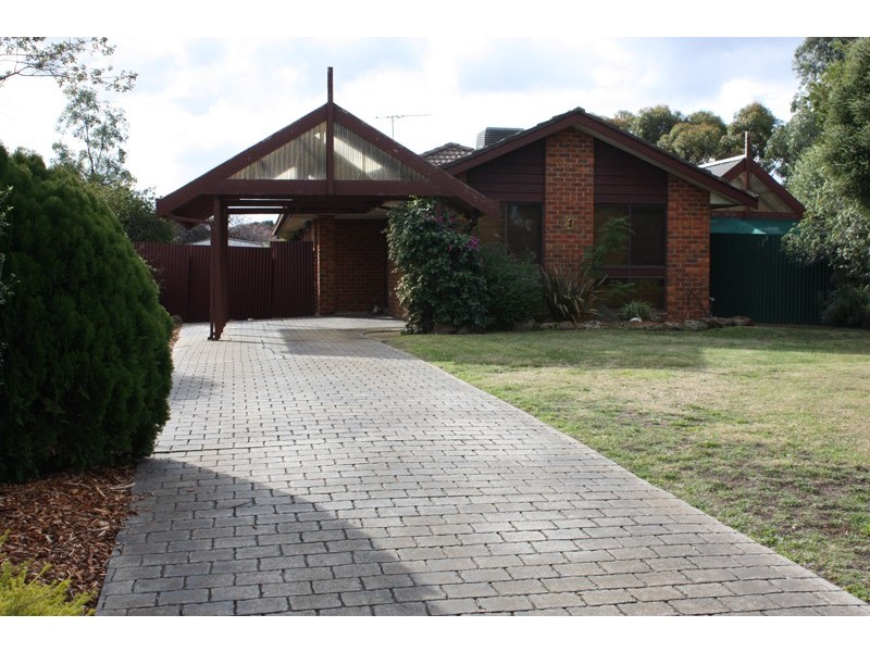 1 Cawl Court, Sunbury VIC 3429