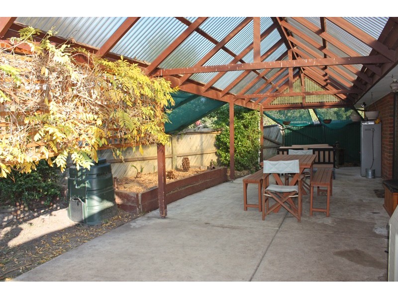 1 Cawl Court, Sunbury VIC 3429