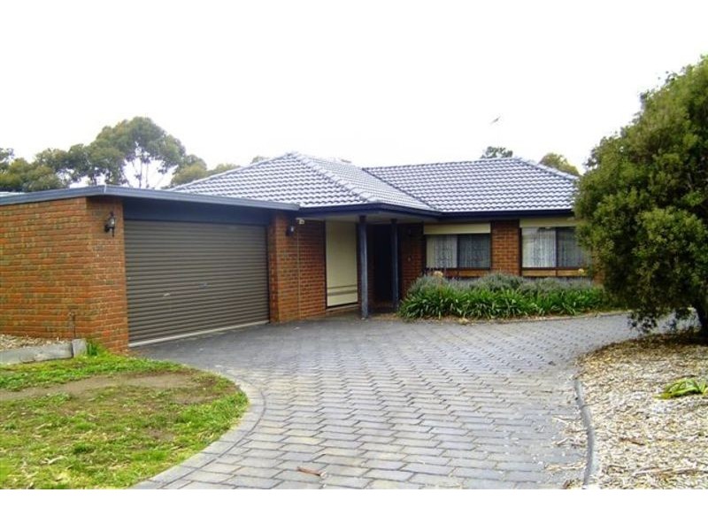 65 Muirfield Drive, Sunbury VIC 3429