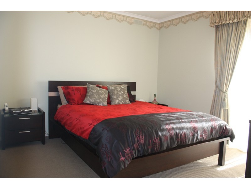 7 Tasman Court, Sunbury VIC 3429