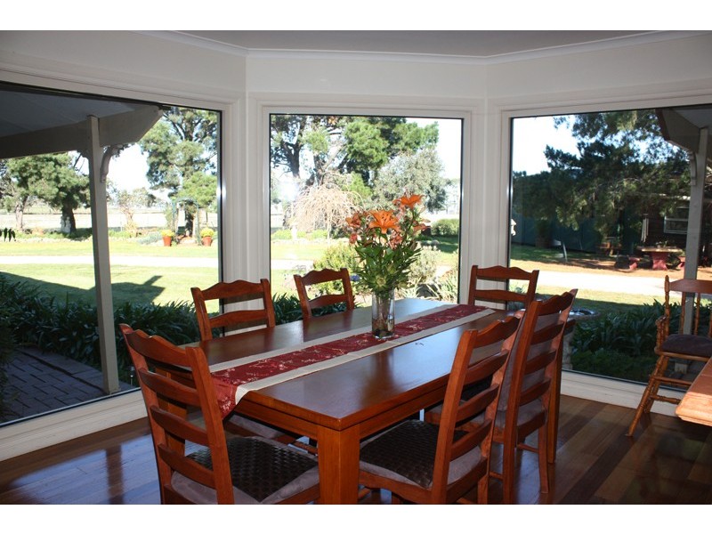 81 Fielding Drive, Gisborne South VIC 3437