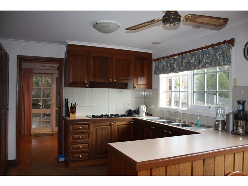 2 Fraser Court, Sunbury VIC 3429