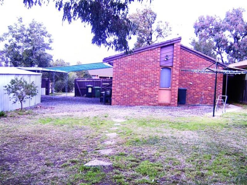 60 Melba Avenue, Sunbury VIC 3429