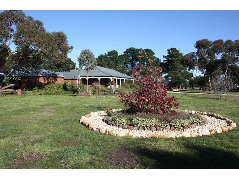 81 Fielding Drive, Gisborne South VIC 3437