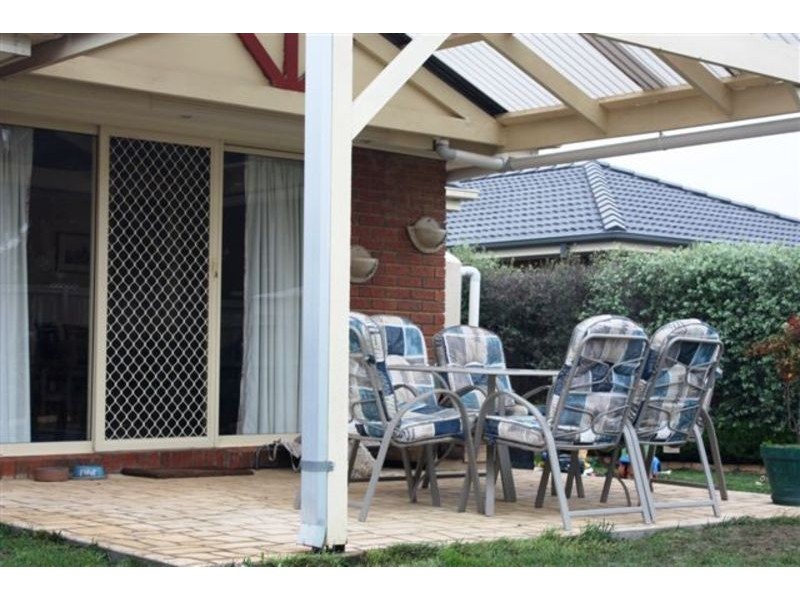 13 Peterhouse Court, Sunbury VIC 3429