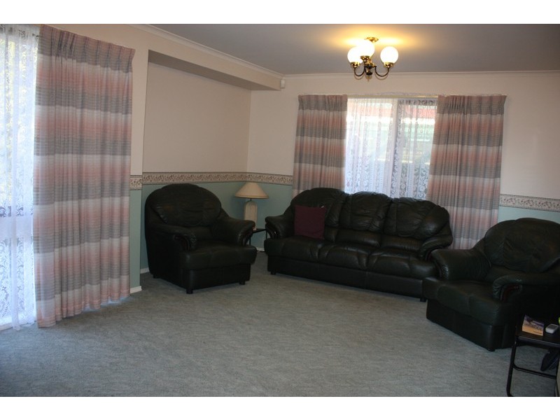 18 Muirfield Court, Sunbury VIC 3429