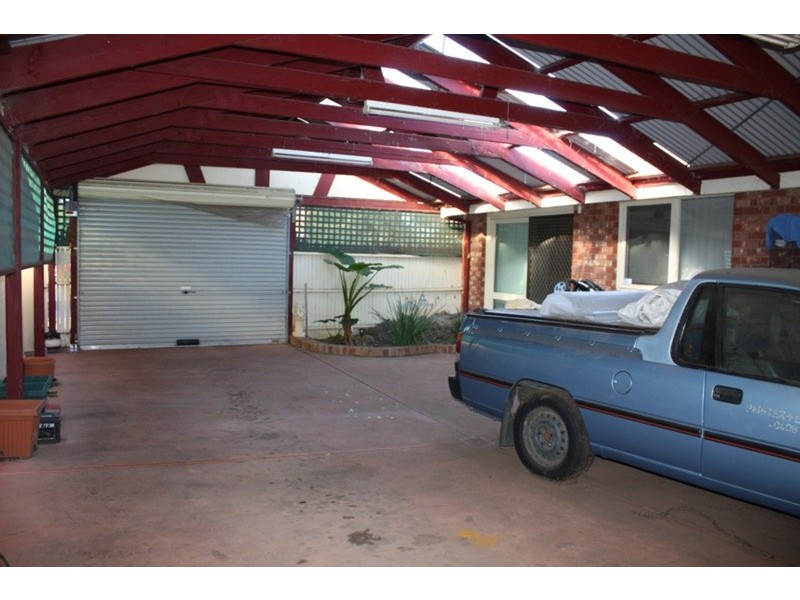 18 Muirfield Court, Sunbury VIC 3429