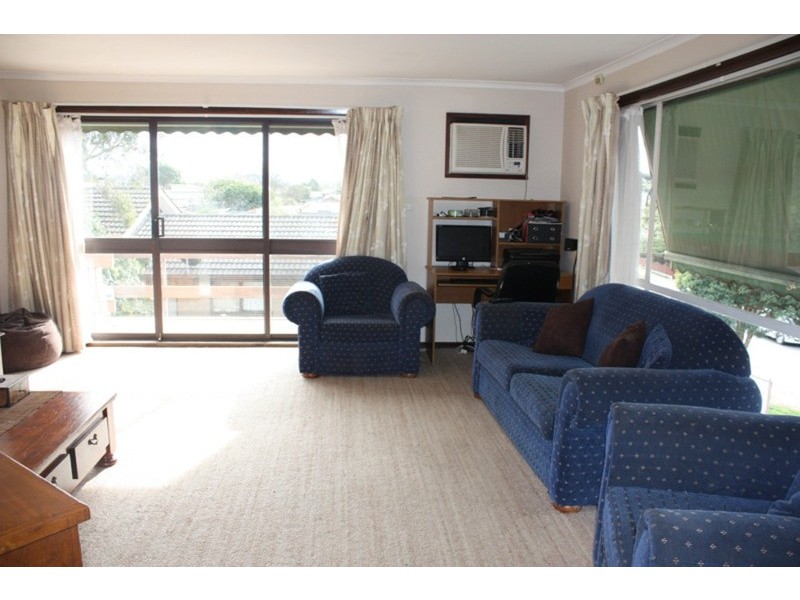 28 Blaxland Drive, Sunbury VIC 3429