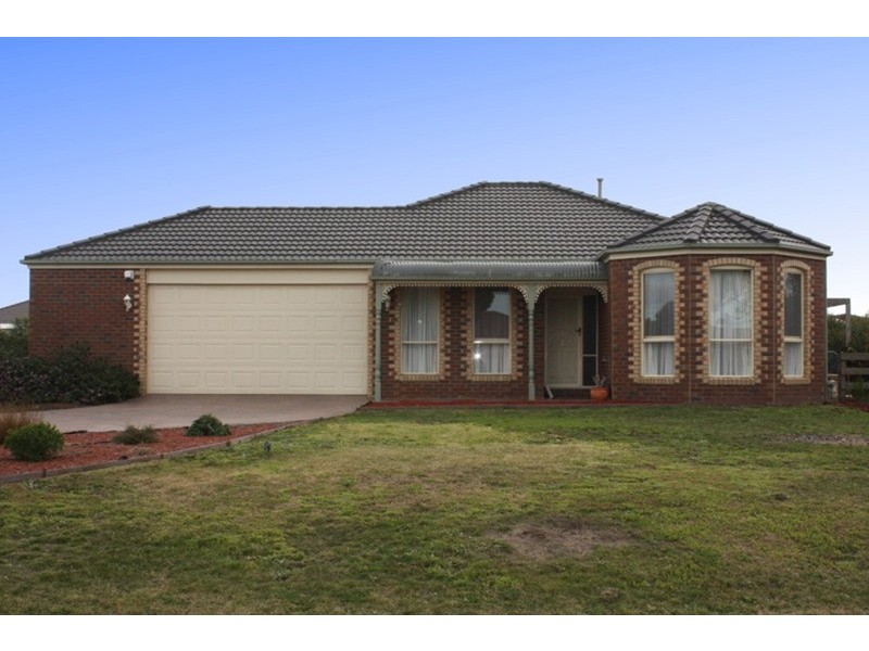 42 Rolling Meadows Drive, Sunbury VIC 3429